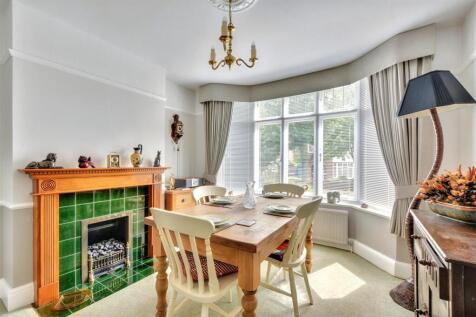Dining Room.jpeg