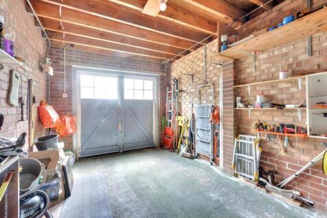 Garage.jpeg