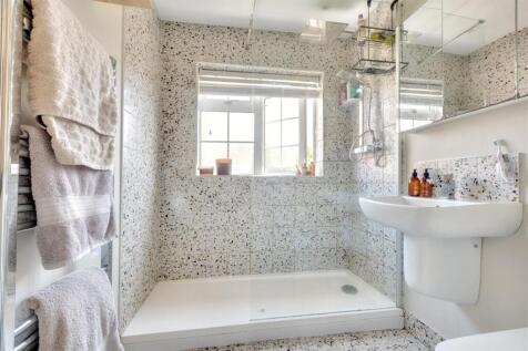 Shower Room_2.jpeg