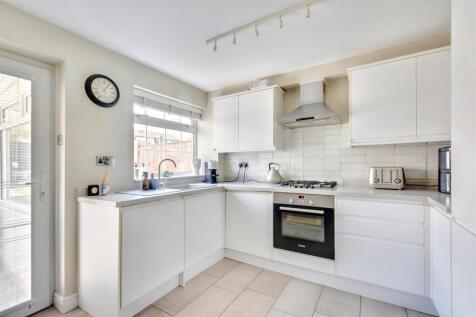 Kitchen_1.jpeg