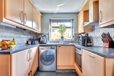 Kitchen_1.jpeg