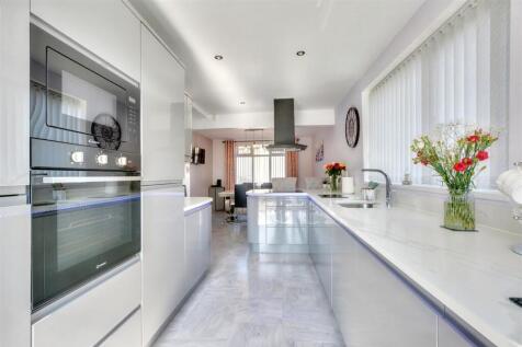 Kitchen_3.jpeg