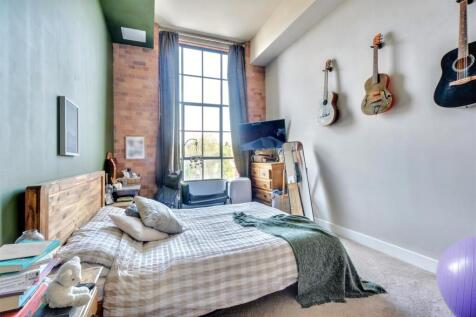 Bedroom One_1.jpeg