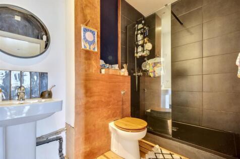 Shower Room.jpeg