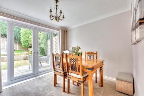 Dining Room_1.jpeg