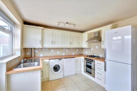 Kitchen_2.jpeg