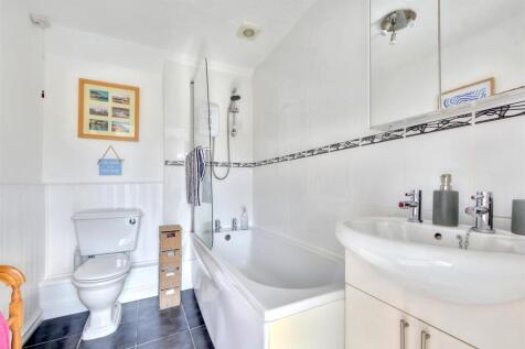 Bathroom.jpeg