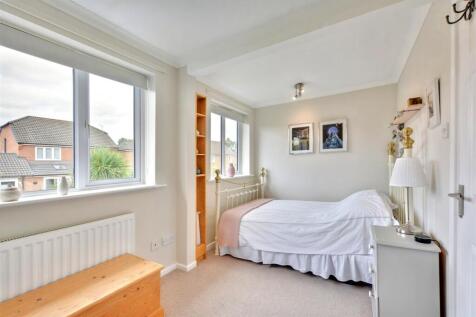 Bedroom One_2.jpeg