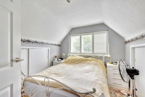 Bedroom One.jpeg