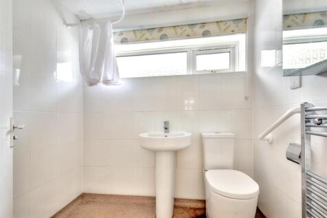 Shower Room.jpeg
