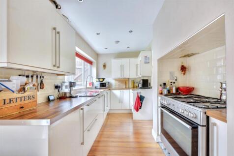 Kitchen_3.jpeg