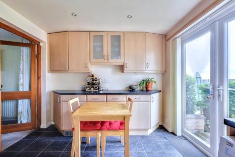 Kitchen (1).jpeg