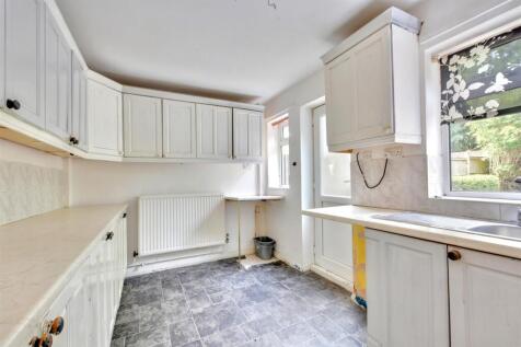 Kitchen (1).jpeg