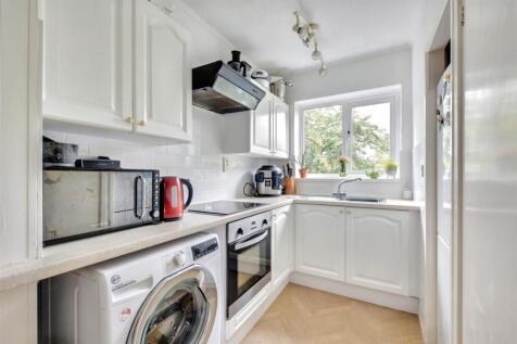 Kitchen_4.jpeg