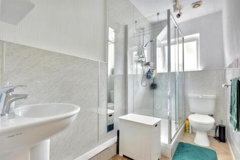 Shower Room_2.jpeg