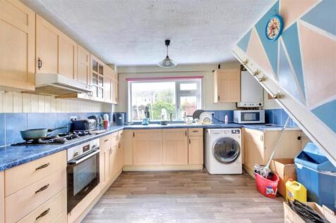 Kitchen_1.jpeg