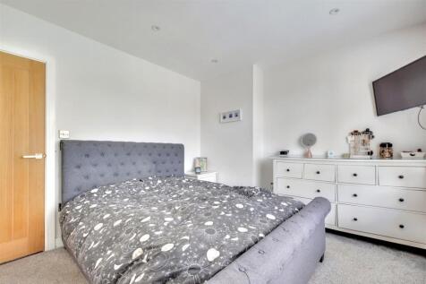 Bedroom One_2.jpeg