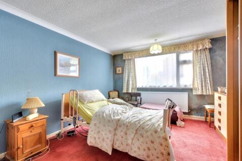 Bedroom One_2.jpeg