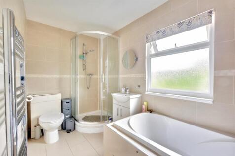 Bathroom.jpeg