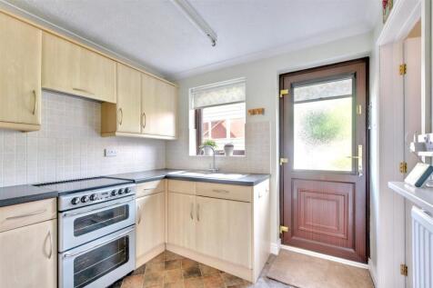 Kitchen_2.jpeg