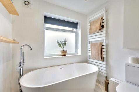 Ensuite_2.jpeg