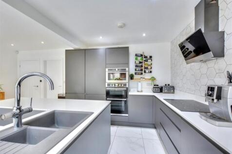 Kitchen_4.jpeg