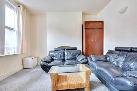 Lounge_2.jpeg