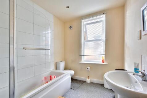 Bathroom_1.jpeg