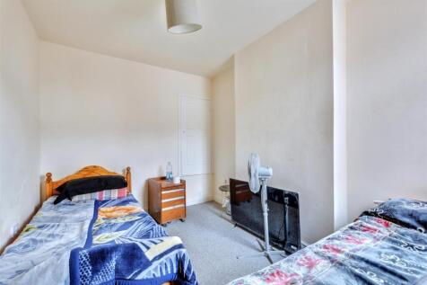 Bedroom Two_1.jpeg