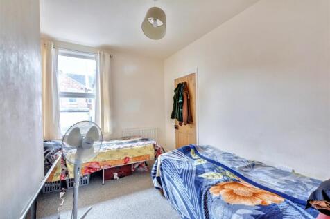 Bedroom Two_2.jpeg