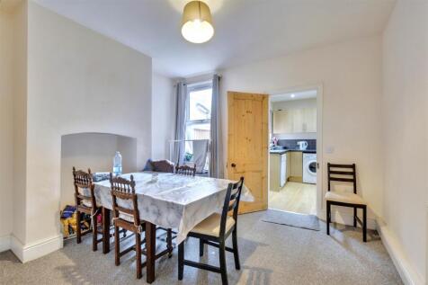 Dining Room_1.jpeg