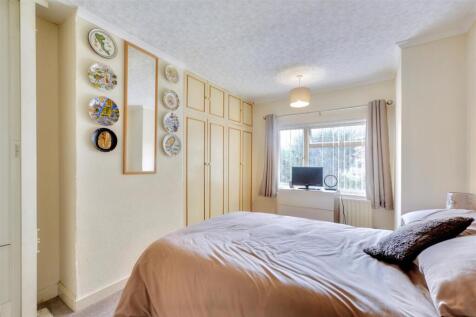 Bedroom One_3.jpeg