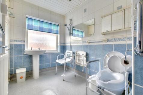 Shower Room.jpeg