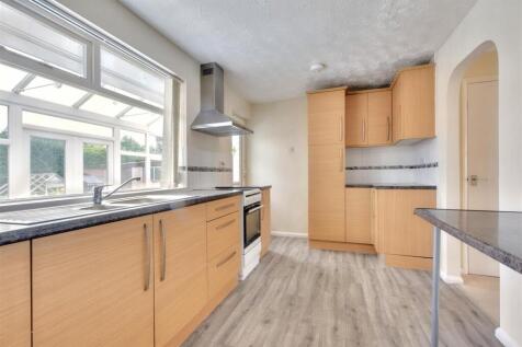 Kitchen (2).jpeg