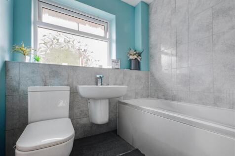 Bathroom.jpeg