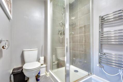 Ensuite.jpeg