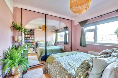 Bedroom One_1.jpeg