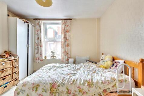 Bedroom One_2.jpeg