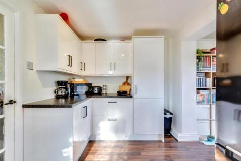 Kitchen_3.jpeg