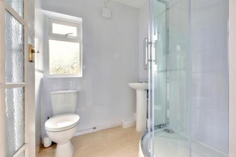 Shower Room.jpeg