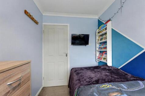Bedroom 3_2.jpeg
