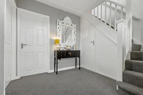 Entrance Hall_1.jpeg