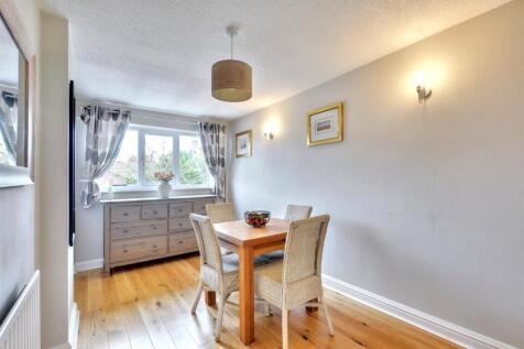 Dining Room_1.jpeg