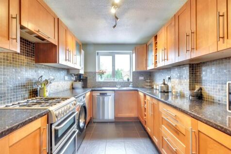 Kitchen_2.jpeg