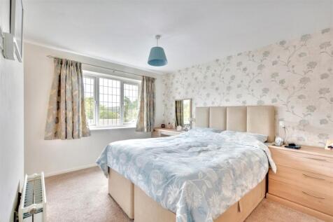 Bedroom One (4).jpeg