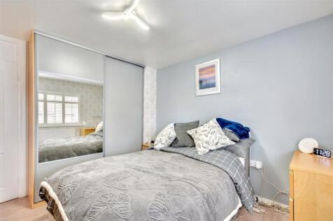 Bedroom One (1).jpeg