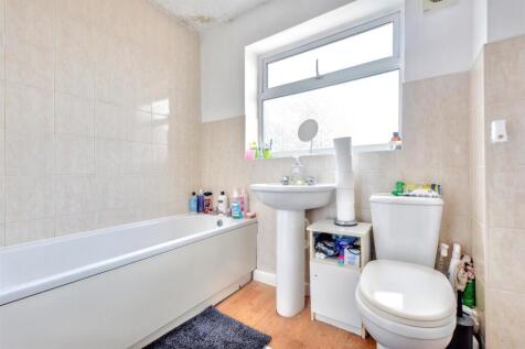 Bathroom.jpeg