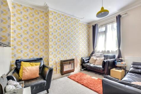 Sitting Room_1.jpeg