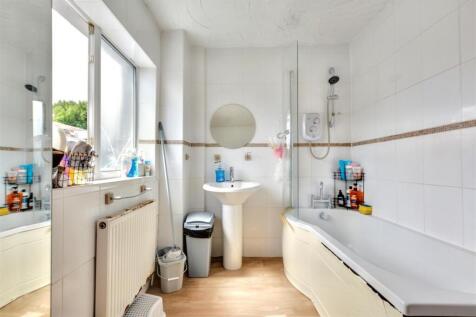 Bathroom_2.jpeg