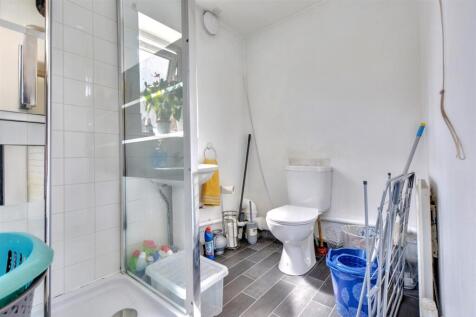 Shower Room.jpeg